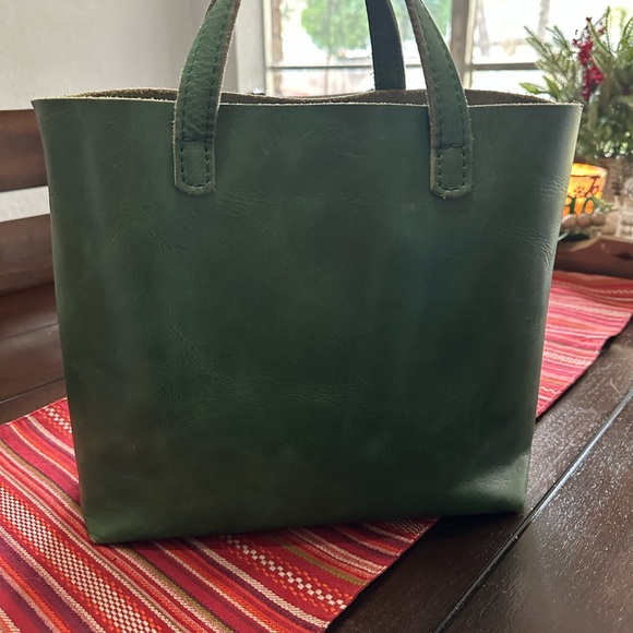 Portland Leather Green Tote Bag - Picture 3 of 7